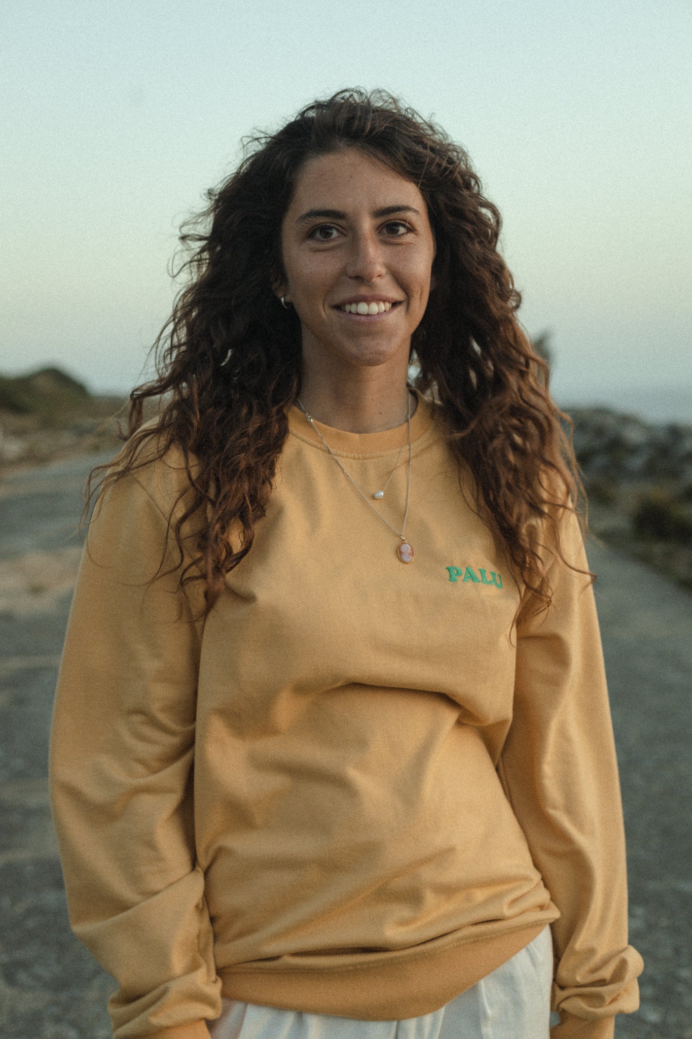 Sweatshirt Amarela Ilustrada Frog