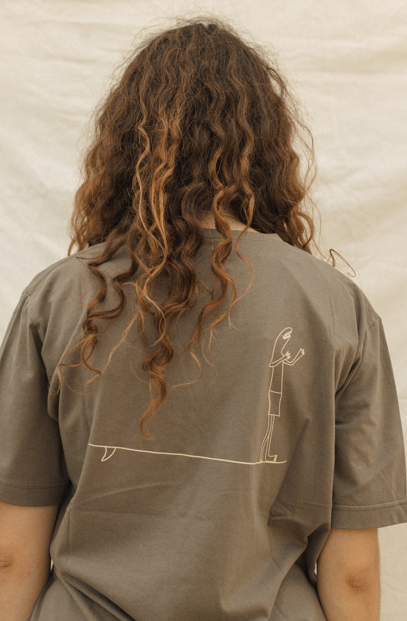 Illustrated Surf a Left Gray T-shirt