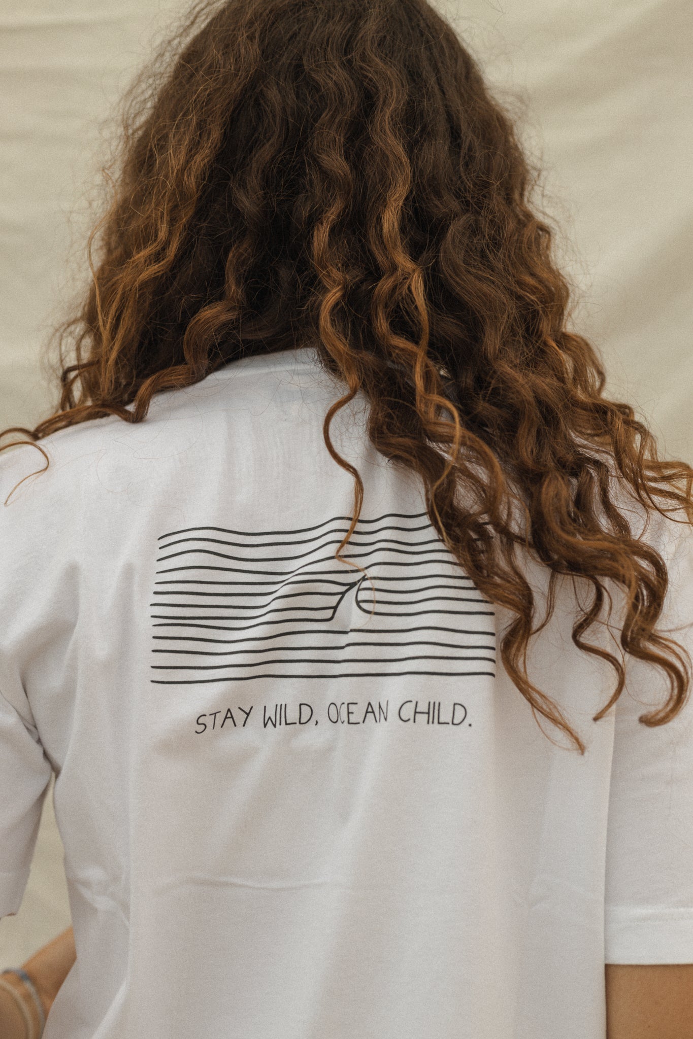 T-shirt Branca Ilustrada Stay Wild