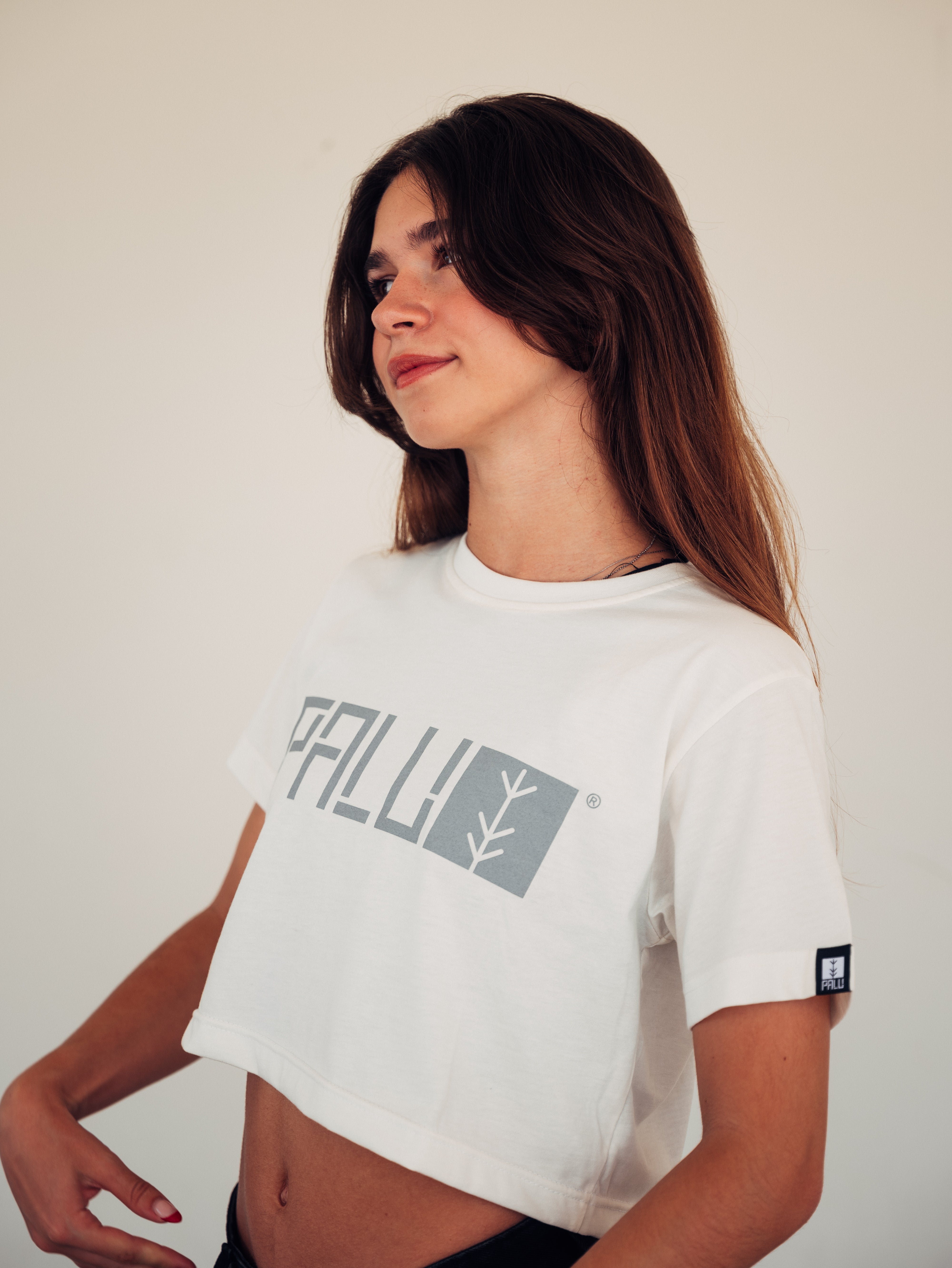 UPCYCLING TEE WHITE AND GREY