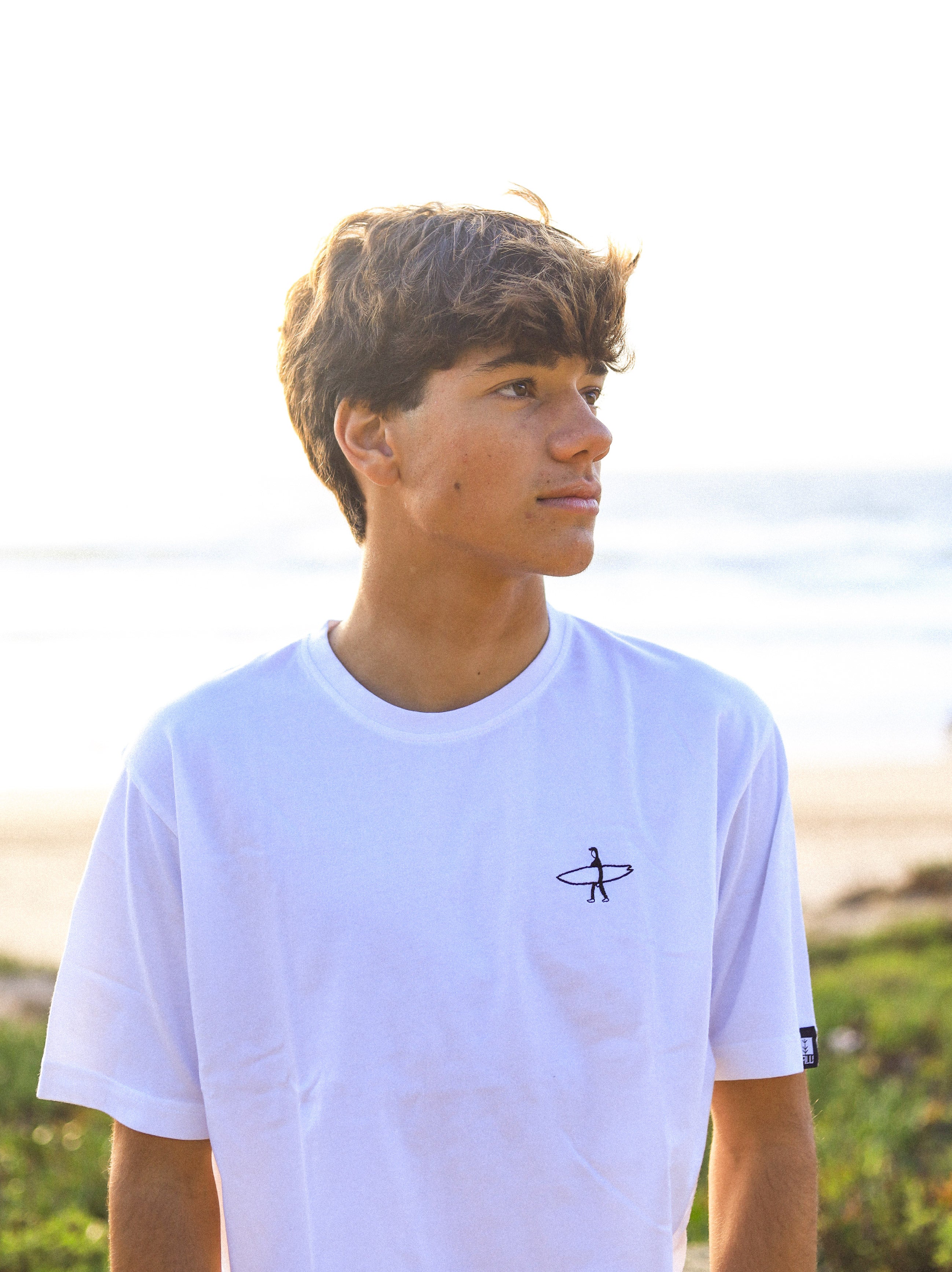 T-shirt Branca Ilustrada Stay Wild