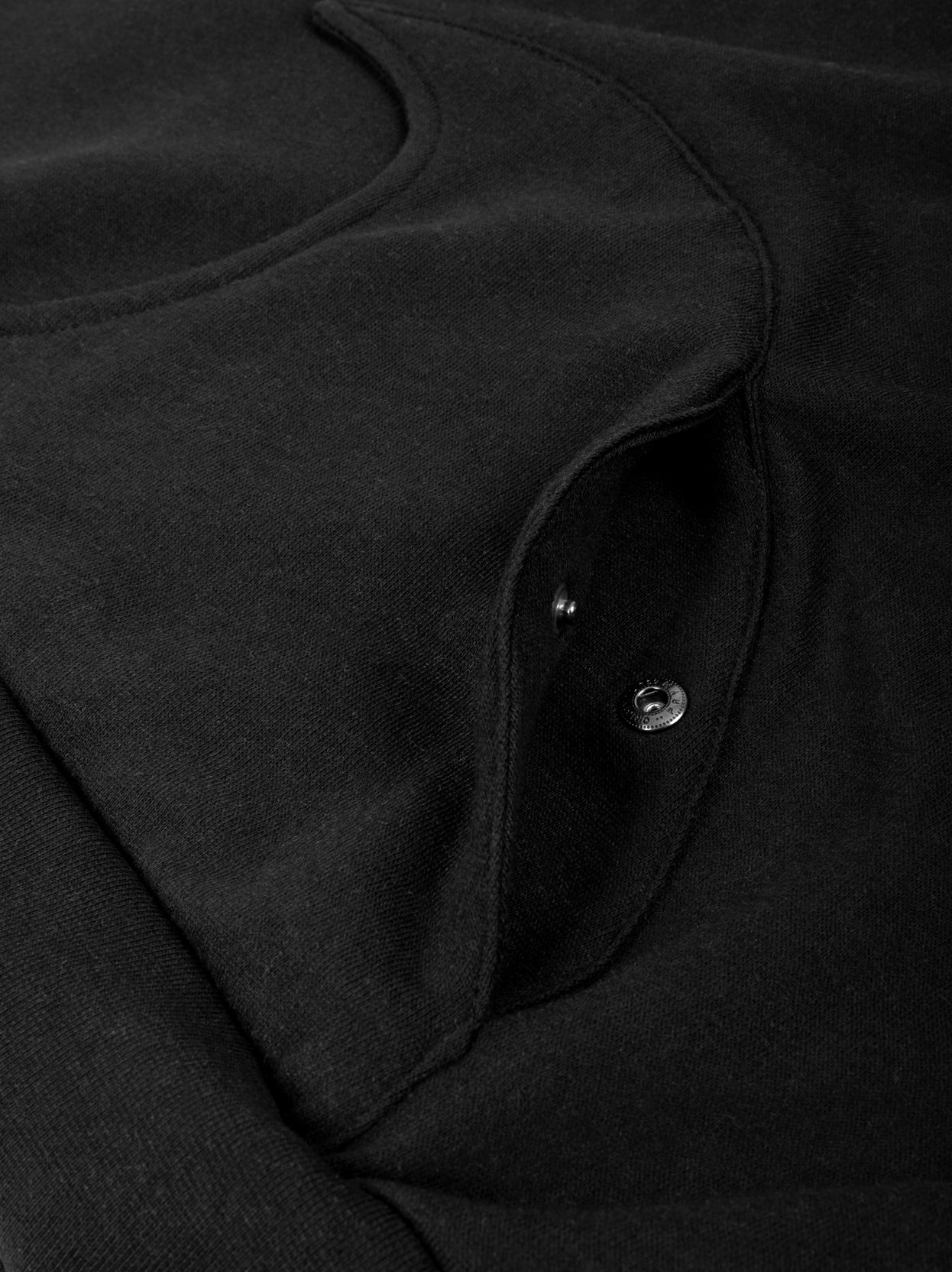 Black wave hoodie open pocket